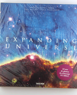 Expanding Universe. Photographs from the Hubble Space Telescope, by Grunsfeld, John Mace,Edwards, Owen,Bolden, Charles F., Jr.,Levay, Zoltan  